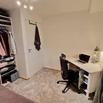 2 Bedrooms & Jacuzzi Apartment!